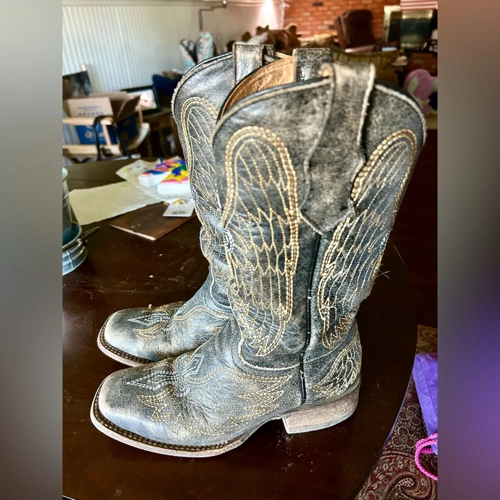 Girls Corral Boots size 2 - Picture 3 of 6